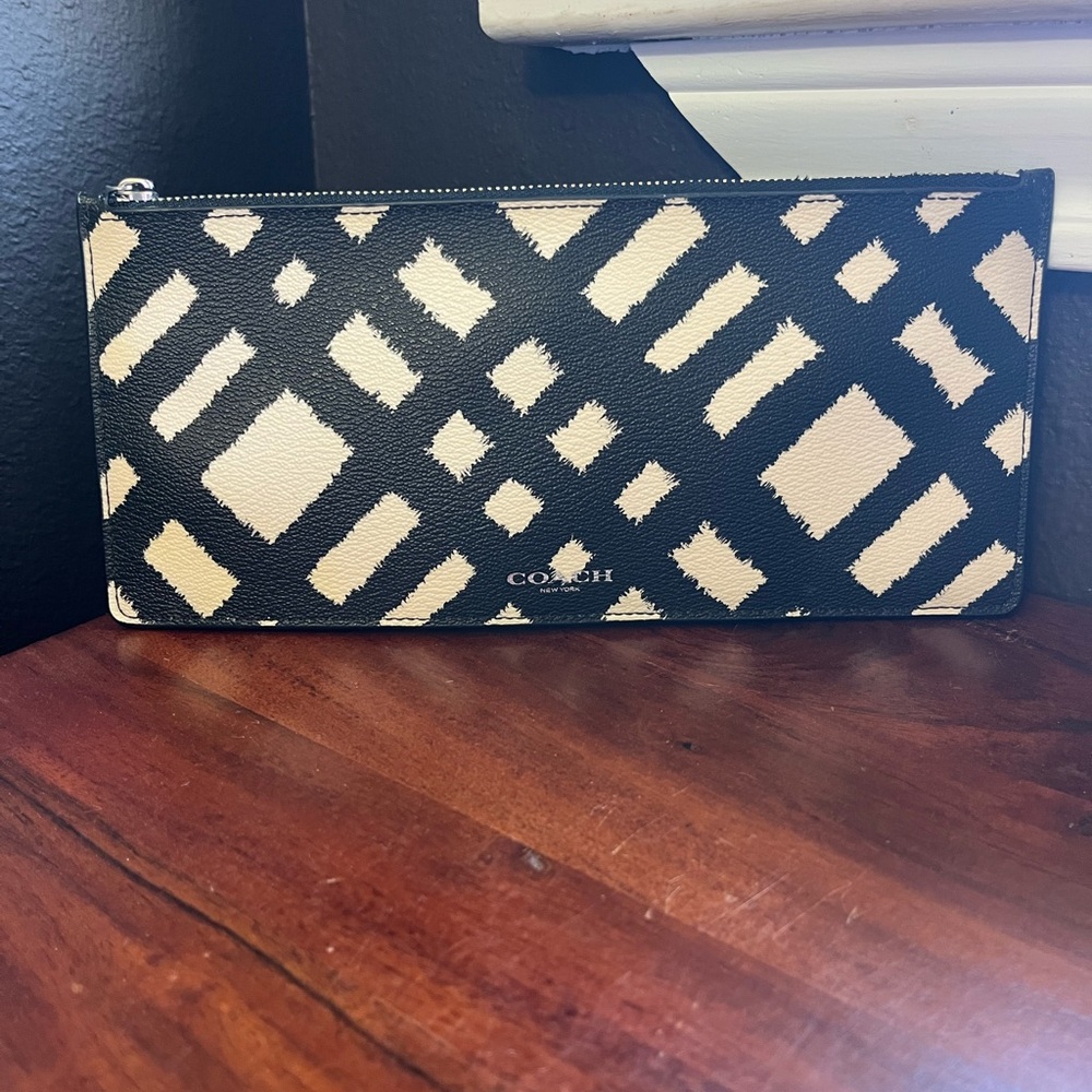 Authentic Coach Purse Insert Make Up Bag Geometric Classic Design Zip wallet